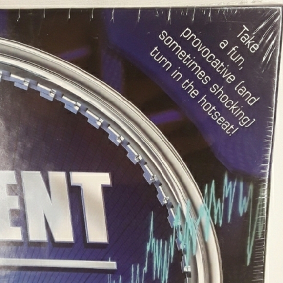 The Moment Of Truth Lie Detector Boardgame Party Game NWT - Picture 11 of 11